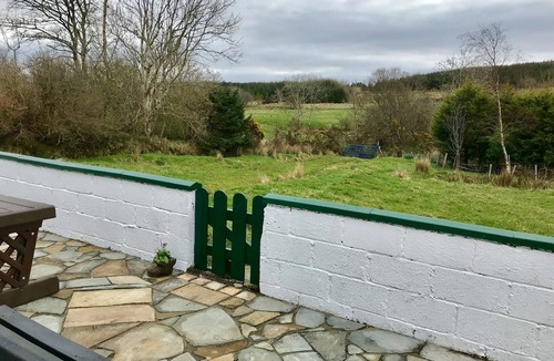 Bruckless Cottage | Traditional thatched cottage near the sea: log burner, paddock