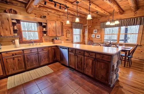 Logan House | Traditional Vacation Cabin with a Private Hot Tub in Hocking County, Ohio