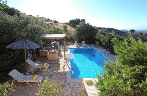 Mires Villa | Traditional villa in a serene environment with amazing sea view in Listaros