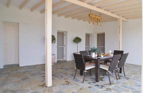 Milos Villa | Traditional Villa Relax