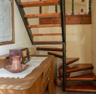 Impros Apartment | Traditional Villa with pool in Sfakia