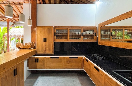 Drupadi Villa | Traditionally Designed Seminyak Villa with Garden