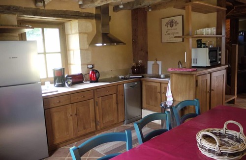 Beynac-et-Cazenac House | Traditionally Restored Stone Gite By Beynac With A Heated Panoramic Pool
