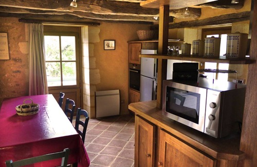 Beynac-et-Cazenac House | Traditionally Restored Stone Gite By Beynac With A Heated Panoramic Pool