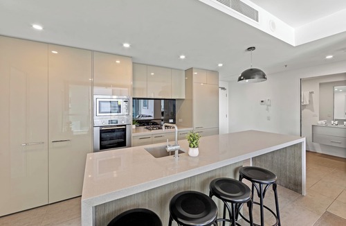 Woolloongabba Apartment | Trafalgar Lane Apartments by CLLIX
