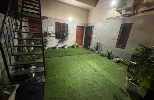 Patel Nagar Apartment | Trahes Signature Stay - Modern 2 Bedroom 1 Washroom Luxury Home.