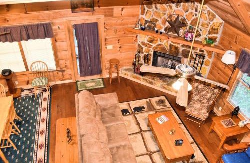 Morganton House | Trail`s End-Hot tub-wifi,-pets ok-Pool Table-Fireplace-Screened Porch-Activities