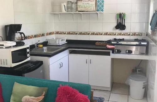 Pos Chiquito Apartment | Trailer Beach Front Cottage