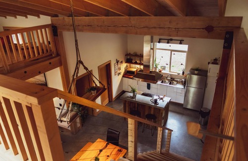 Juan de Fuca Electoral Area Cabin | Trailhead Guesthaus - Family Friendly Rainforest Cabin with Sauna on a Creek