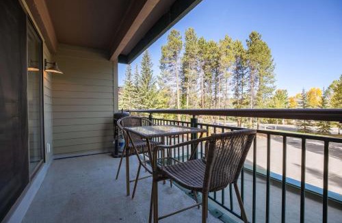 Peak 9 Apartment | Trails End Alpine Dream Condo: Ski In/Out, Walk to Town