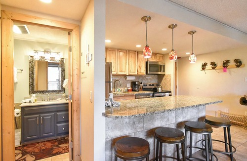 Peak 9 Condo | Trails End Moose Haven Condo - Ski In/Out, Walk to Town!