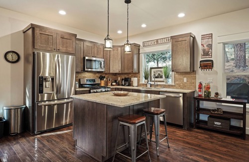Westbrook Meadows House | Trails End Retreat - Perfect Retreat Luxury Home, Guest Quarters, A/C, Foosball, Ping Pong