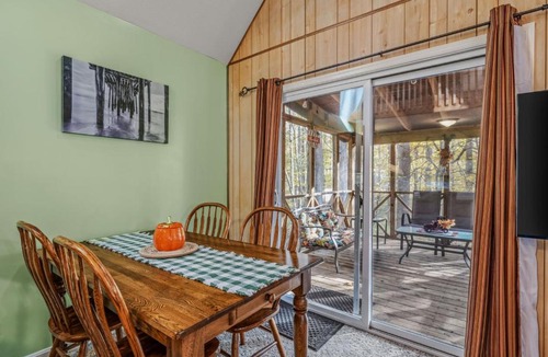 Great Cacapon Ski Chalet | Trails End River Retreat - Riverside