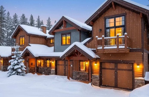 Bear Crossing House | Trailside Views | 4 Mi to Resort