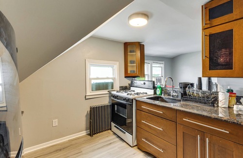 Barrington Apartment | Train to Philly! Pet-Friendly Unit in Barrington