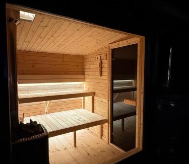 Vartop Ski Chalet | Tramonto Cabin
