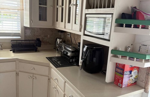 Prospect House | Tranquil 3-bedroom house with AC in Saint John Figtree Parish