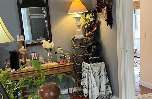 Cresco Cottage | Tranquil 1-bedroom stream side cottage with AC in charming Pocono Mountains