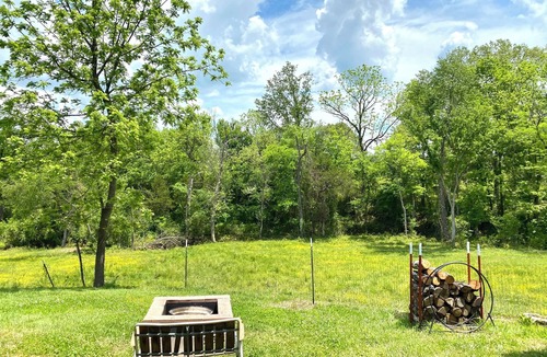 Marshall House | Tranquil 2-bedroom house with AC, fire pit, & game room in the Ozarks