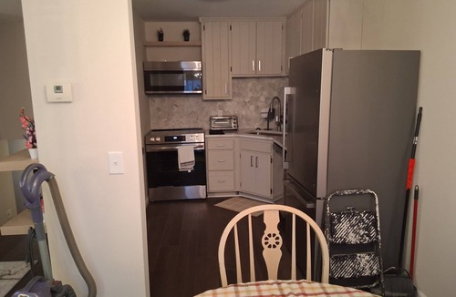 Brooklyn Park Apartment | Tranquil 2-bedroom apartment with AC in vibrant Minneapolis