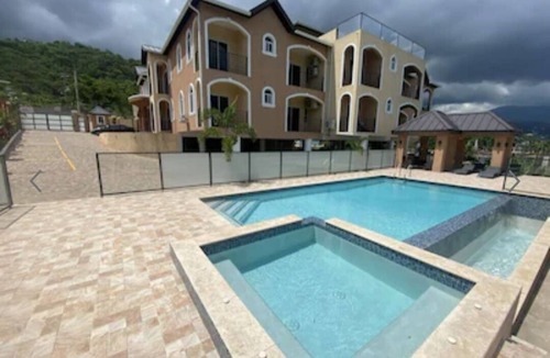 Havendale Apartment | Tranquil 2 beds 2.5 bath nestled in a Beautiful Neighborhood.