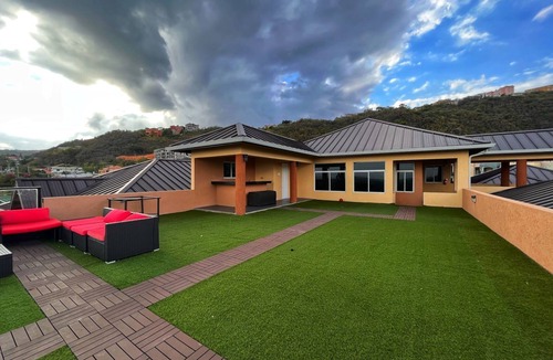 Havendale Apartment | Tranquil 2 beds 2.5 bath nestled in a Beautiful Neighborhood.