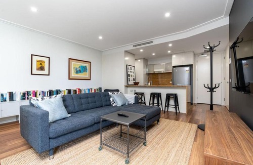 City East Apartment | Tranquil 2BR APT - Glebe Park View - Hosted by CanStay