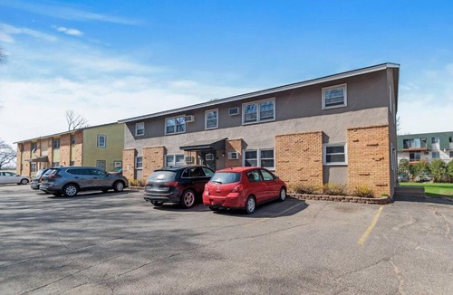 Spring Lake Park Apartment | Tranquil 2BR Apt Mpls - 8073 Apt 1