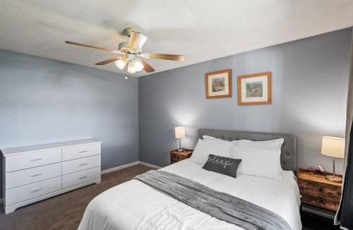Spring Lake Park Apartment | Tranquil 2BR Apt Mpls - 8075 Apt 4