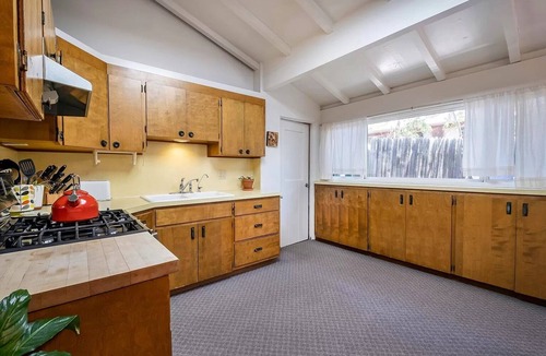 Upper East Cabin | Tranquil 3 bedroom 2 bath house with Central AC