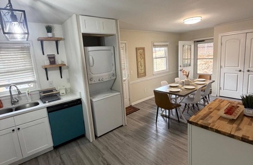 Winston - Salem House | “Tranquil 3‑bedroom residence, ideally situated in Winston‑Salem.”