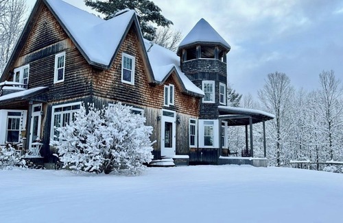 Bristol House | Tranquil 4-bedroom house in beautiful Vermont location.