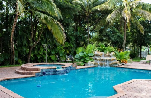 Hunt Club Villa | Tranquil 4-bedroom gated villa in The Acreage with pool and spa