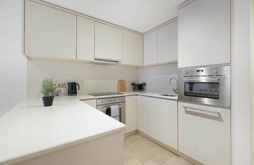 Manchester City Centre Apartment | Tranquil and Modern One Bedroom Apartment