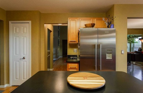 Bryant Pattengill West House | Tranquil and serene home for your group reunion or family getaway.