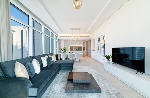 Jumeirah Lake Towers Apartment | Tranquil Apt w/ Mesmerizing Views Cls to Marina