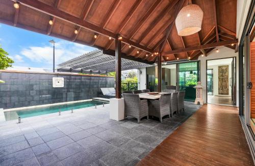 Mount Coolum House | Tranquil Beachside Retreat - Enquire for Pet & Long Stay - 3 Bedroom Home