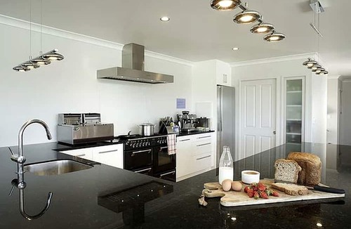 Whangaruru Cabin | Tranquil Bed and Breakfast Accommodation near Whangaruru Bay, North Island