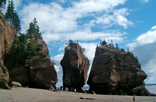Harvey Cabin | Tranquil Bed and Breakfast with a Whirlpool Bathtub near Hopewell Rocks, New Brunswick