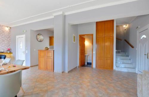 Termenades Villa | Tranquil Corfu Villa 3 Bedrooms Villa Chrinos Gated Pool