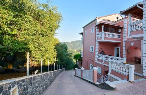 Termenades Villa | Tranquil Corfu Villa 3 Bedrooms Villa Chrinos Gated Pool