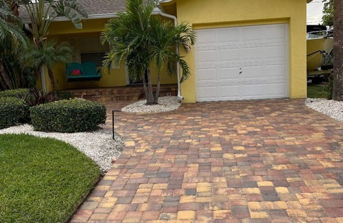 Bay Esplanade Cottage | TRANQUIL COTTAGE 1 BLOCK FROM CLEARWATER BEACH