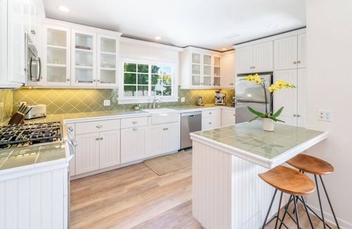 Upper East Cottage | Tranquil Cottage Near the Heart of Downtown SB!