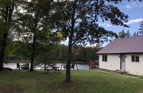 Cornell Cottage | Tranquil Escanaba River front cottage, newly renovated, great fishing!