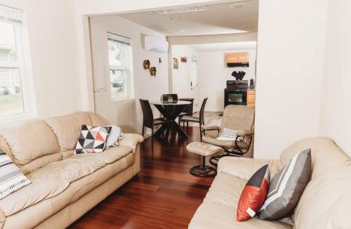 Hanover House | Tranquil Family Home Near BWI Casino Shopping & Fire Pit