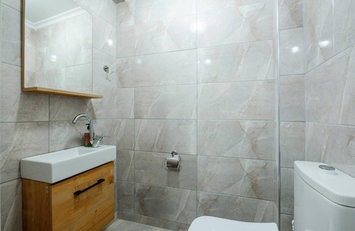 Osmangazi Apartment | Tranquil Flat with Balcony in Bursa
