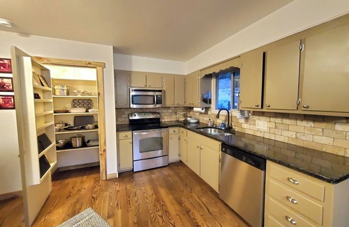 Cascade-Chipita Park House | Tranquil Greene–Scenic Mountain Home near Pikes Peak-3 bedroom in Cascade.