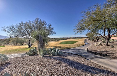 Green Valley Apartment | Tranquil Green Valley Townhome w/Mtn Views!