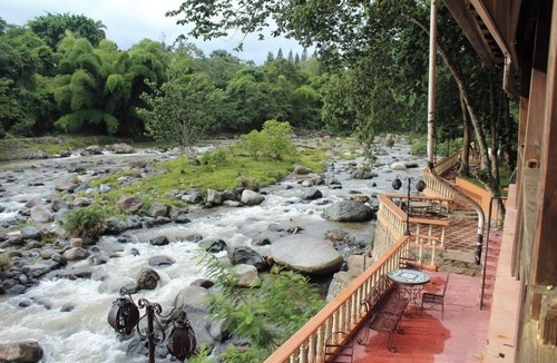 Jarabacoa Cabin | Tranquil Hideaway – Perfect for Families, Friends & Couples.