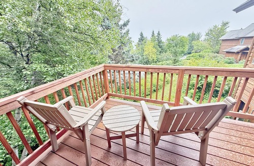 Lutsen Condo | Tranquil Hillside Lower 1BR Guestroom in Lutsen
